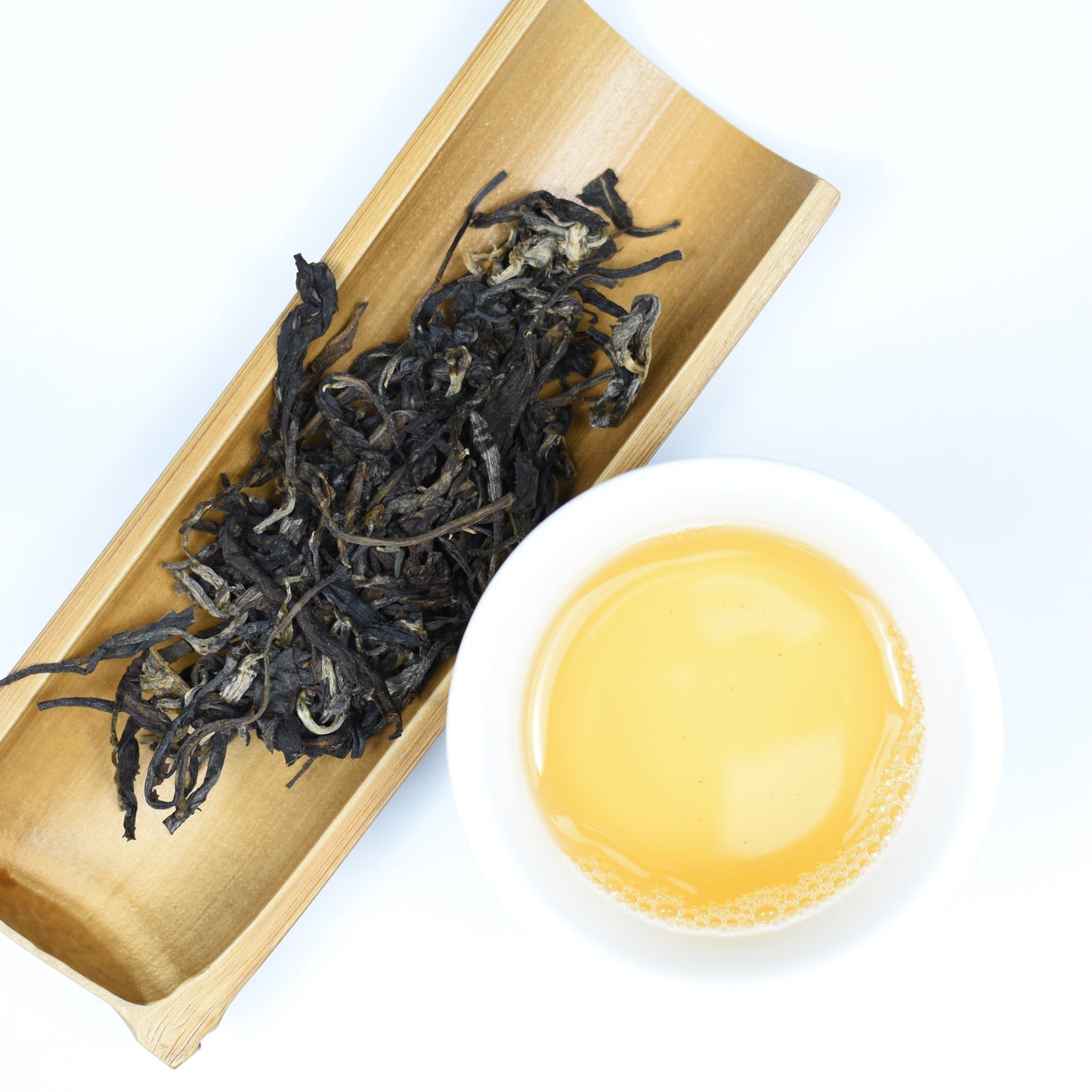 2016 Jingmai Gushu Sheng Puer Tea 357g Cake